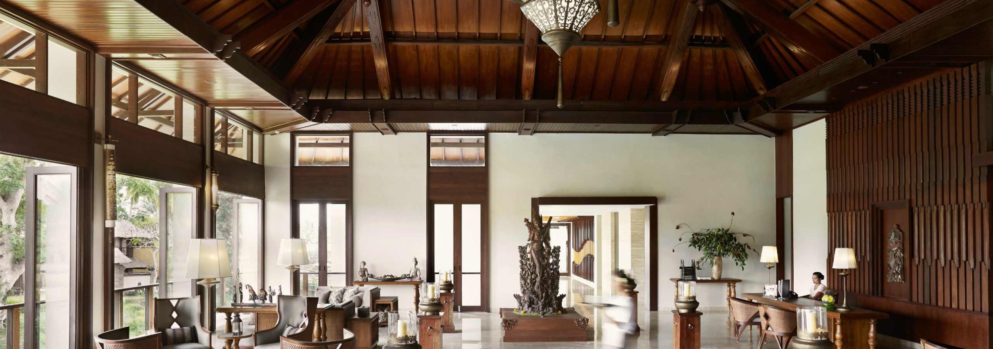 lobby-kamandalu-ubud-balitravel