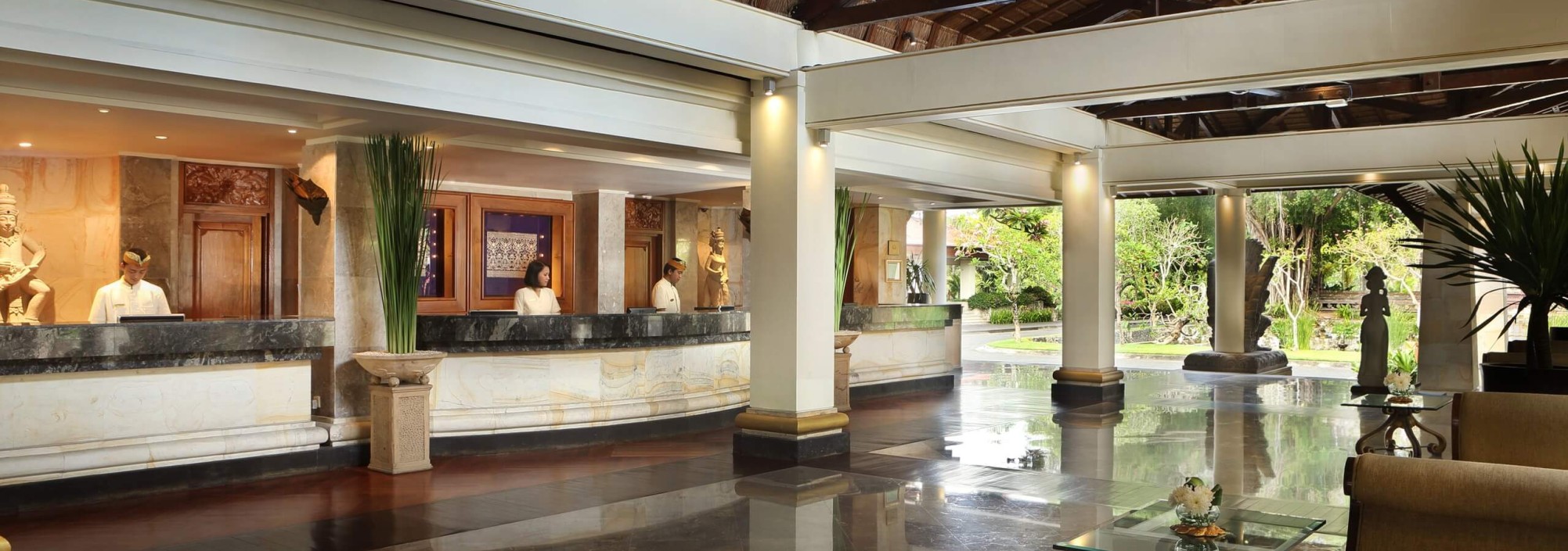lobby-nusa-dua-beach-hotel-balitravel