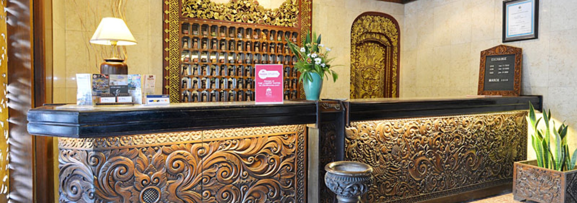 lobby-puri-artha-hotel-yogyakarta-balitravel