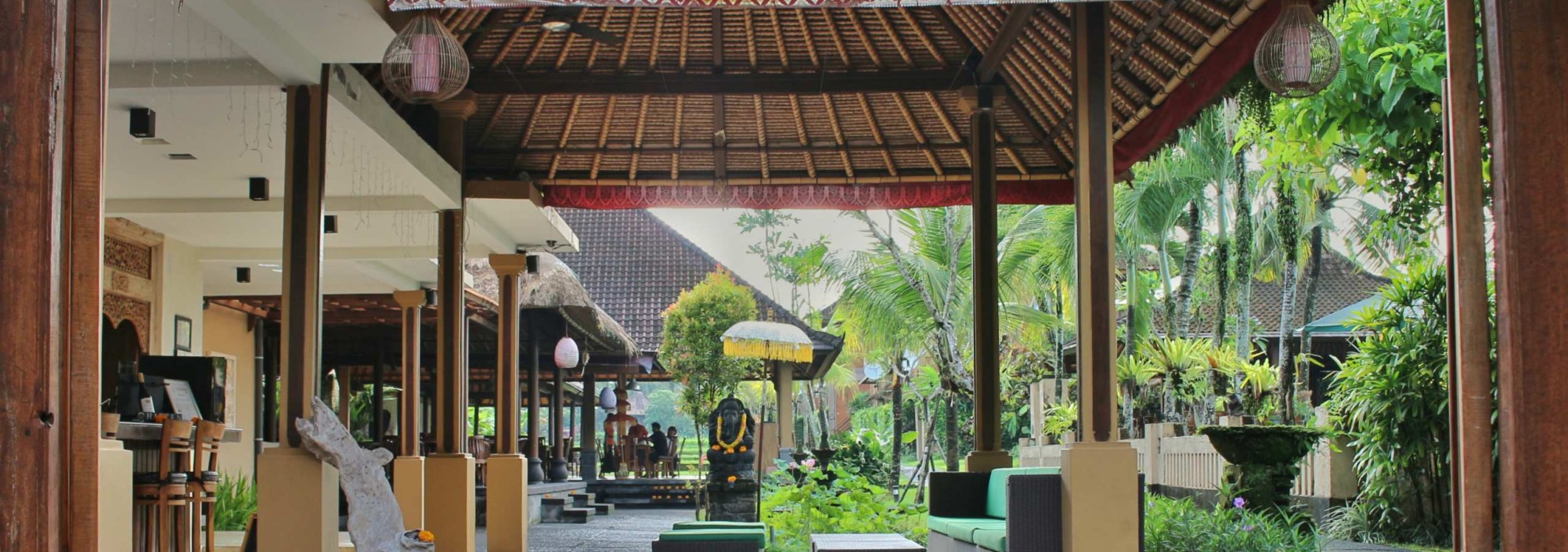 lobby-restaurant-saren-indah-balitravel