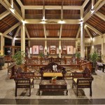 lobby-the-jayakarta-lombok-senggigi-balitravel