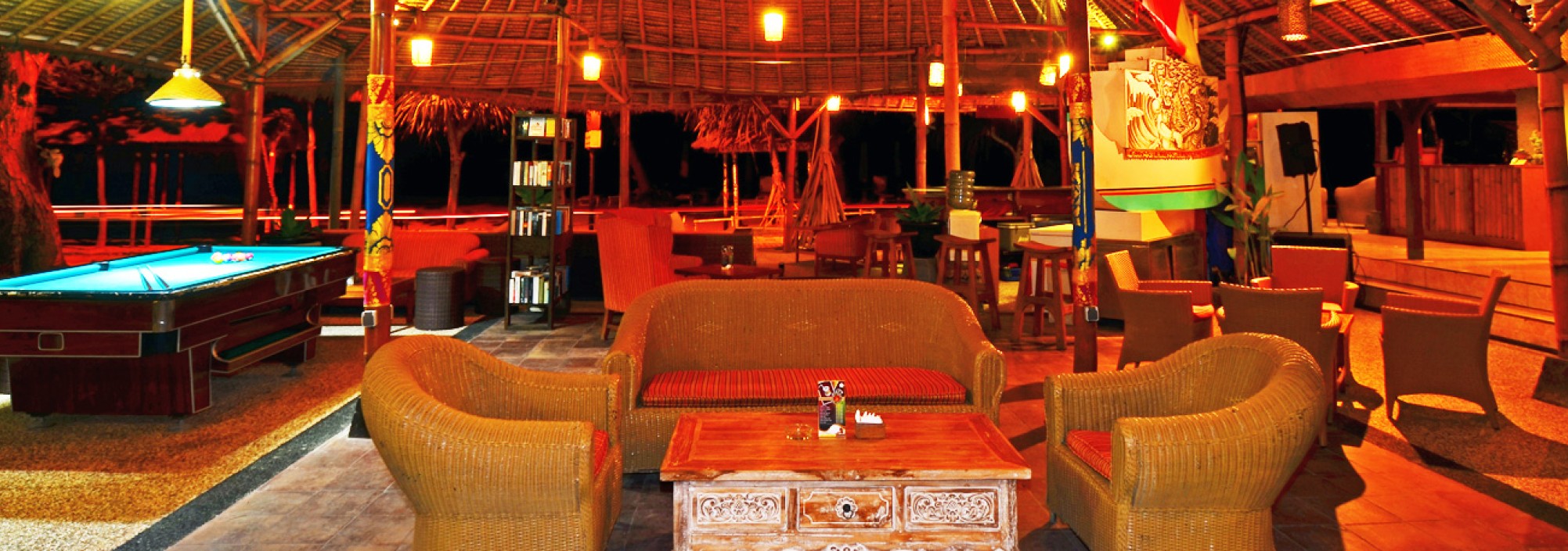 lounge-pooltable-inna-sindhu-beach-hotel-balitravel