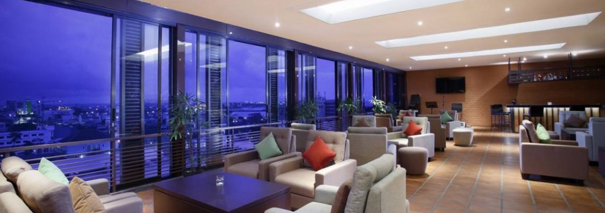 lounge-santika-makassar