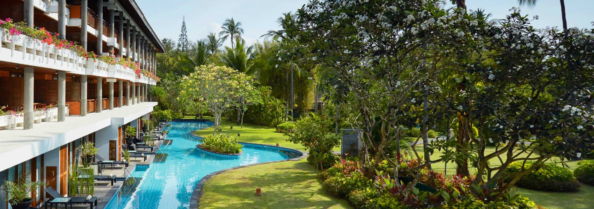 melia-bali-lagoon-pool-balitravel