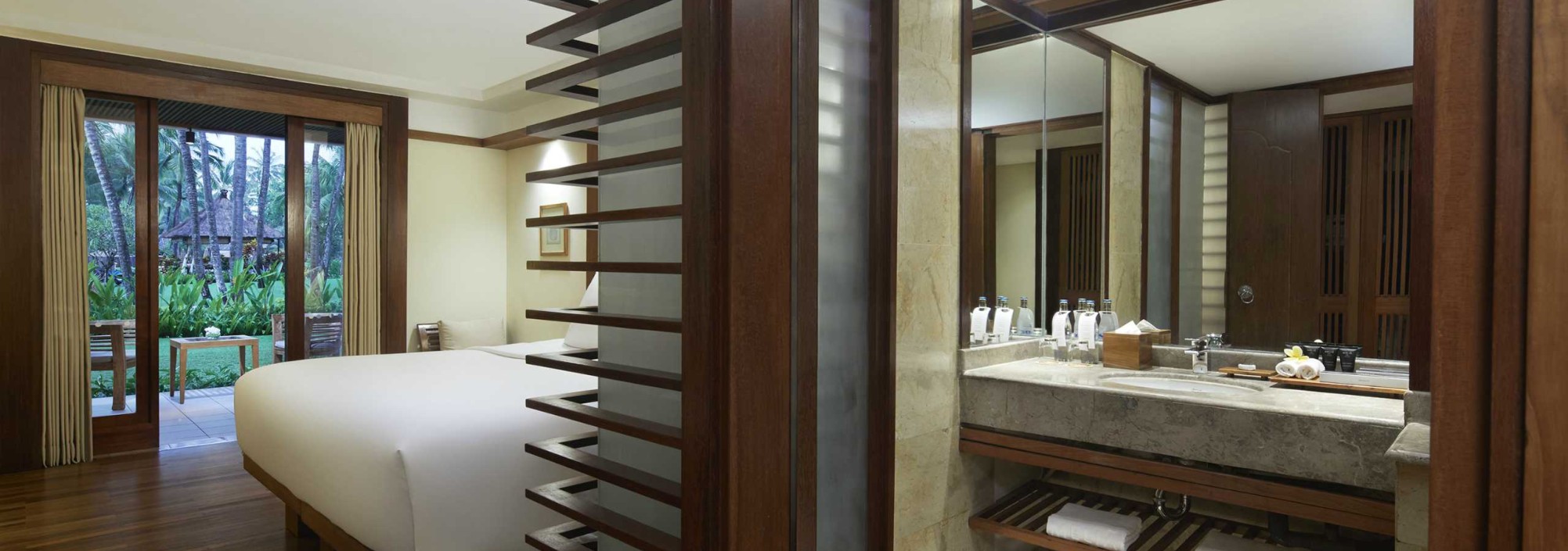 melia-bali-nusa-dua-guestroom-balitravel