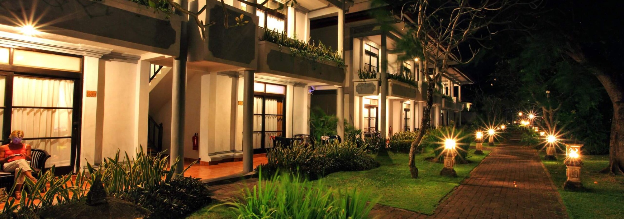 middenklasse-puri-saron-resort-seminyak