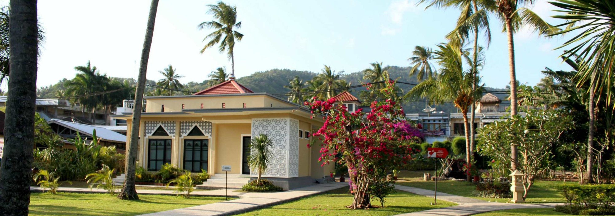 mushola-kila-senggigi-lombok-balitravel