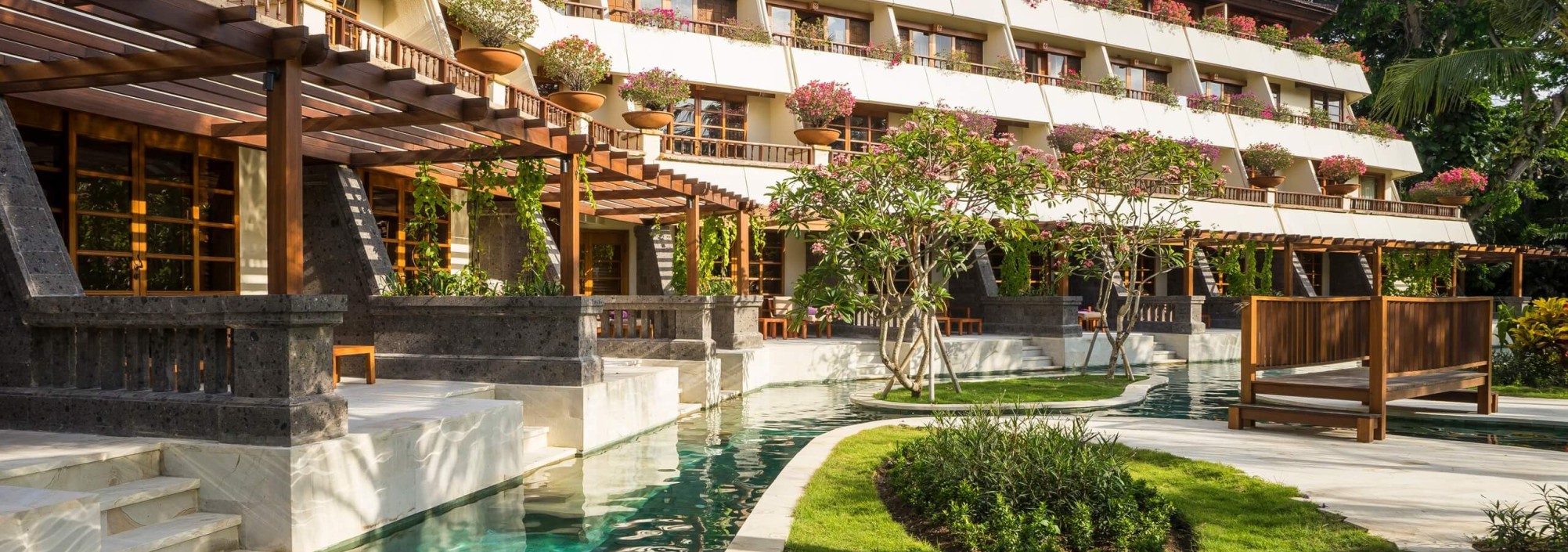 nusa-beach-hotel-bali-travel