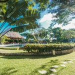 pool-garden-la-joya-balanga-balitravel