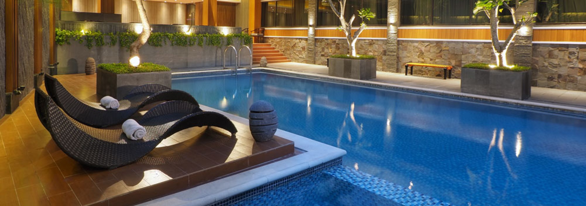 pool-le-polonia-hotel-medan-balitravel