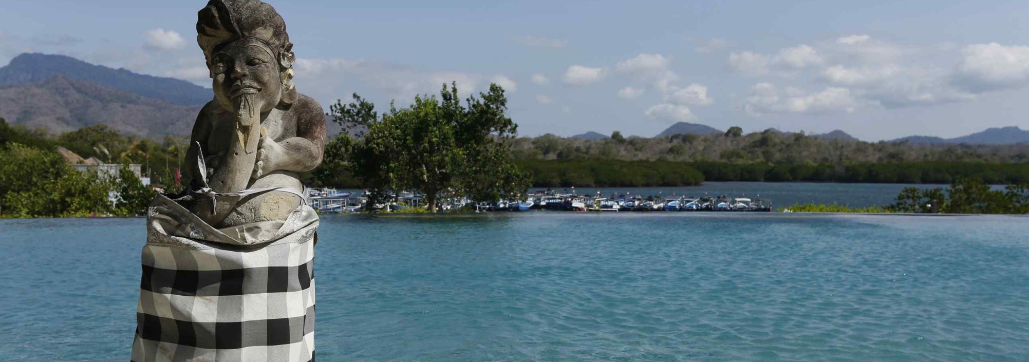 pool-naya-gawana-resort