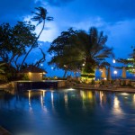 pool-night-the-lovina-balitravel