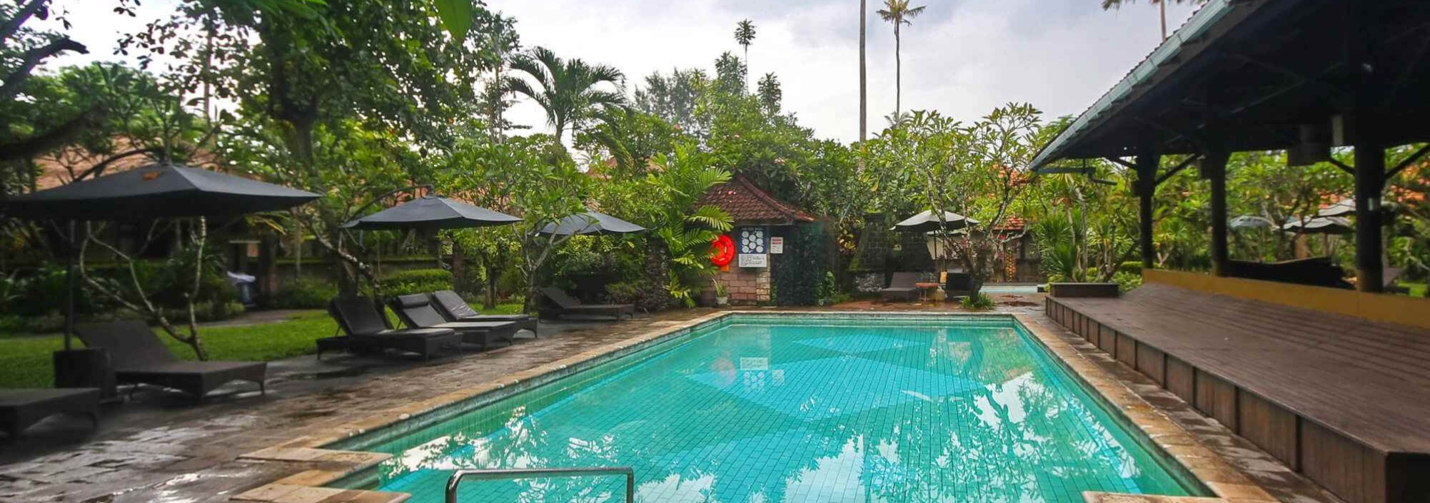 pool-peneeda-view-sanur