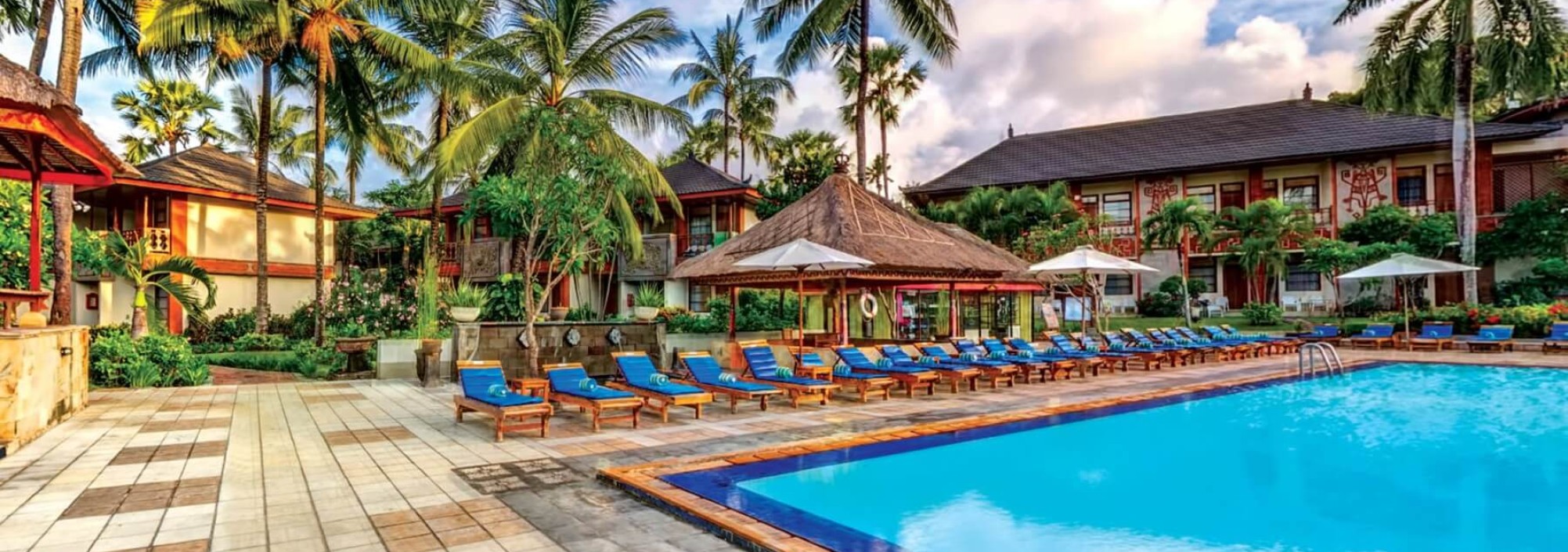 pool-zwembad-the-jayakarta-bali-beach-resort-balitravel