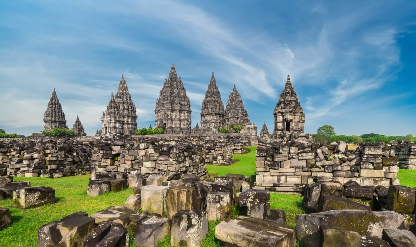 prambanan-tempelcomplex-java-balitravel-1