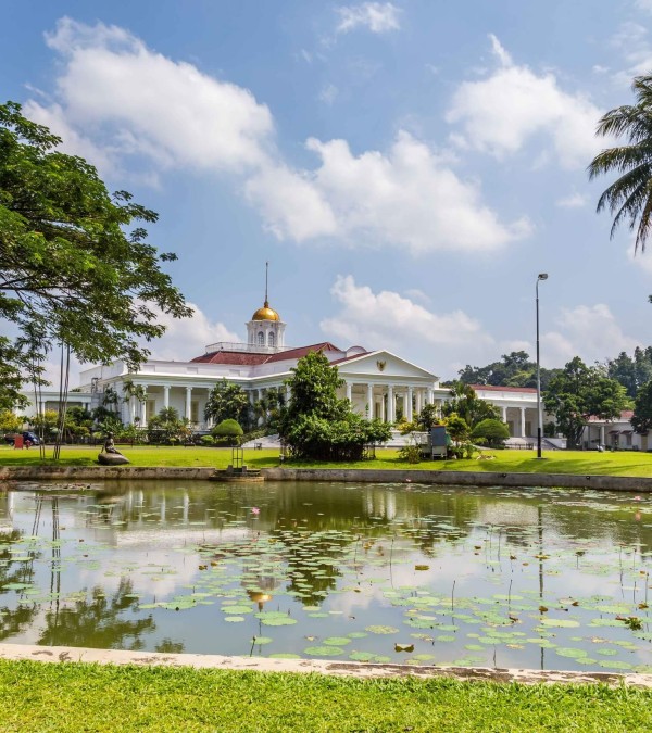 president-paleis-bogor-botanische-tuinen-java-balitravel-2