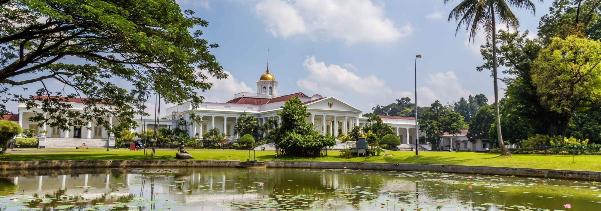 president-paleis-bogor-botanische-tuinen-java-balitravel