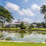 president-paleis-bogor-botanische-tuinen-java-balitravel