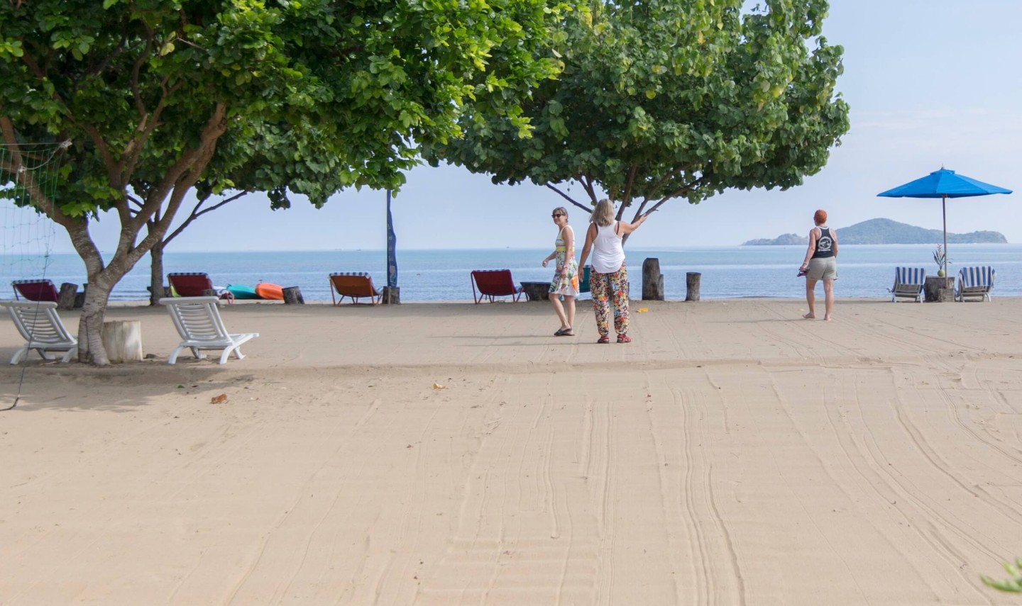 puri-sari-beach-hotel-labuan-bajo