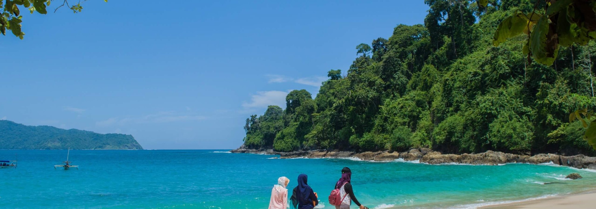 rajekwesi-beach-java