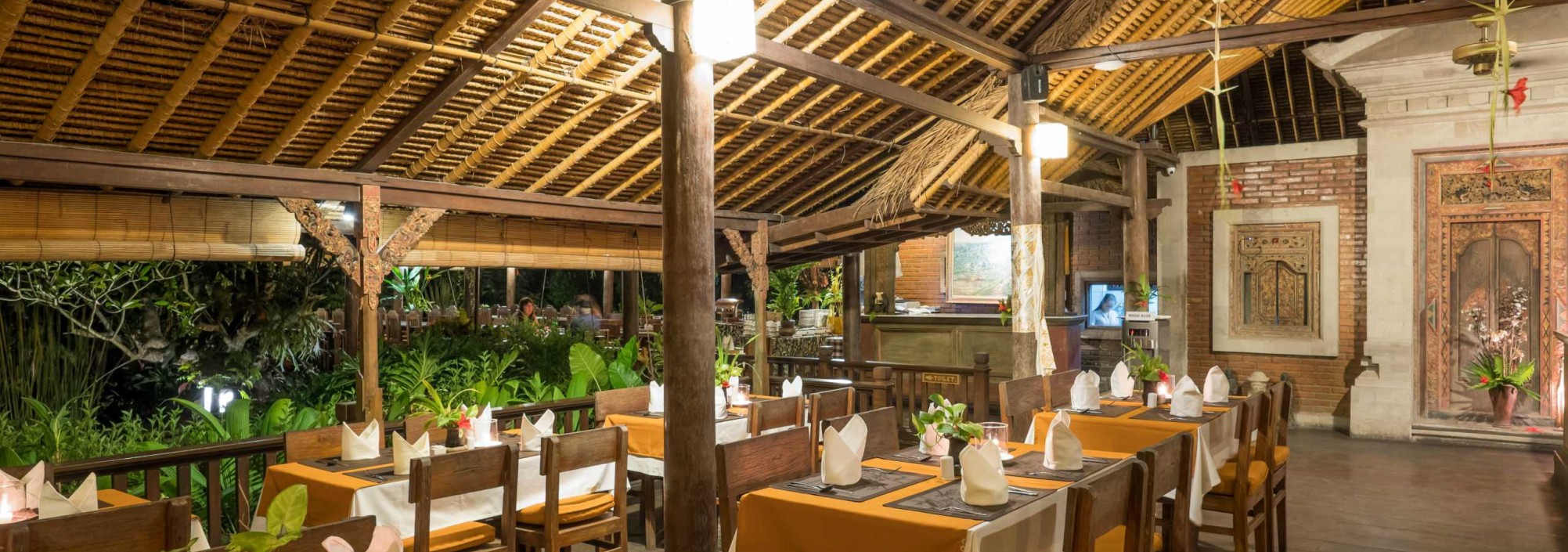 restaurant-ananda-cottages-ubud-bali-travel