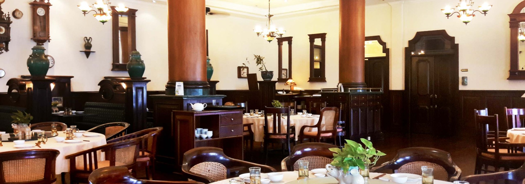 restaurant-majapahit-surabaya-balitravel