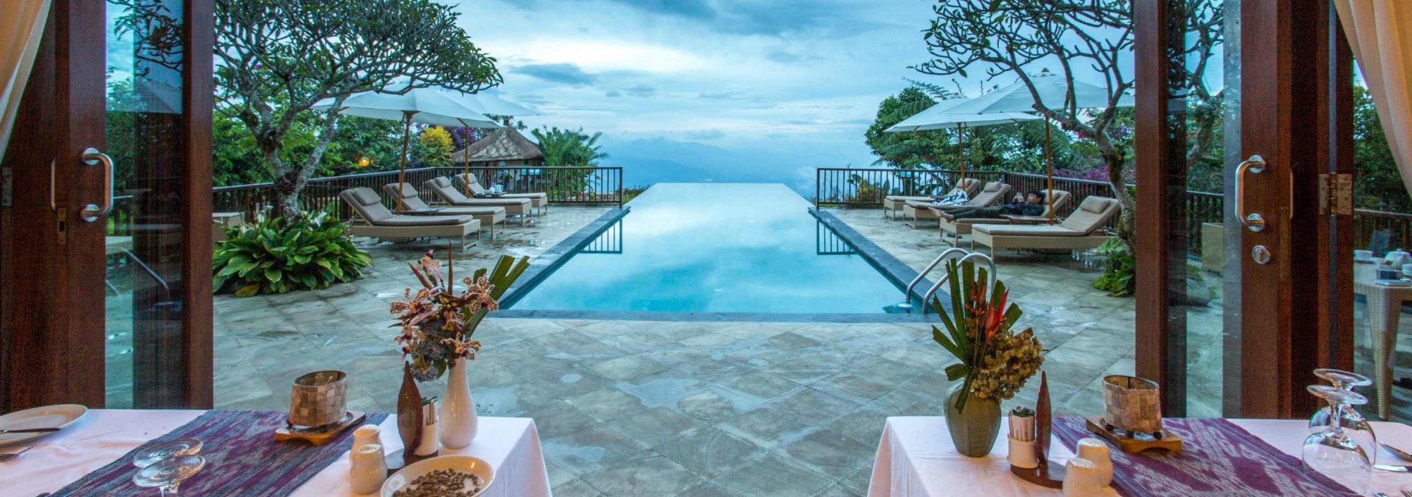 restaurant-munduk-mooding-plantation-balitravel