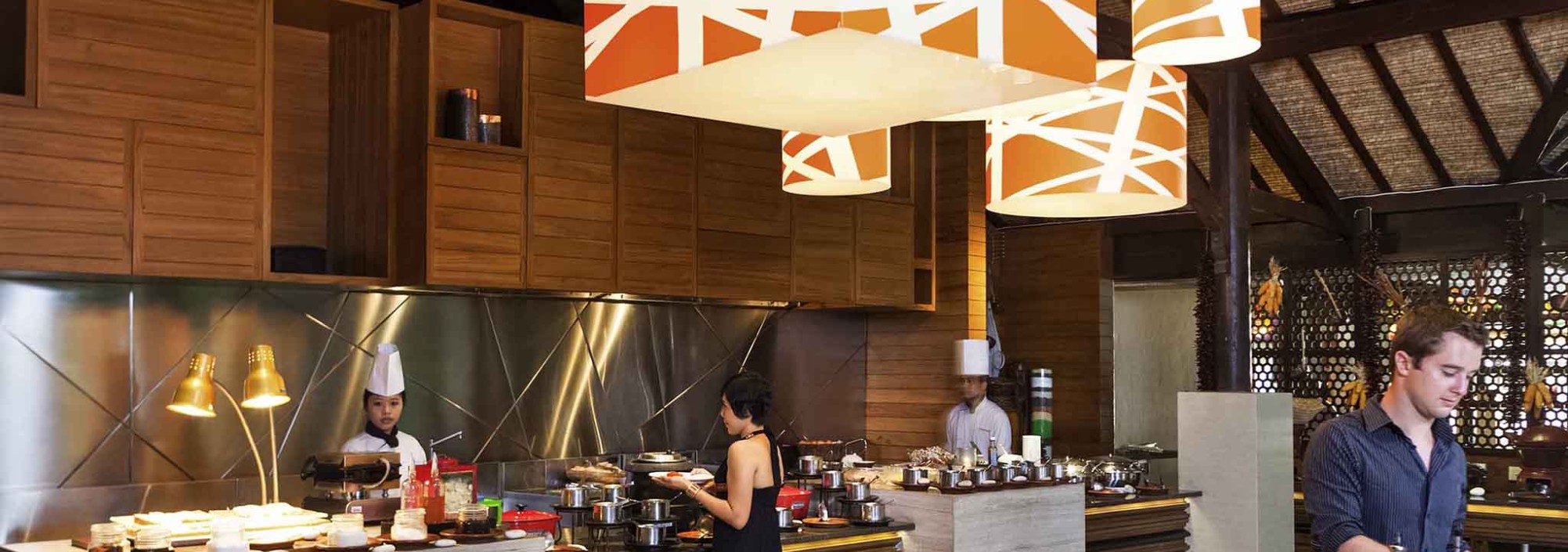 restaurant-novotel-benoa-balitravel