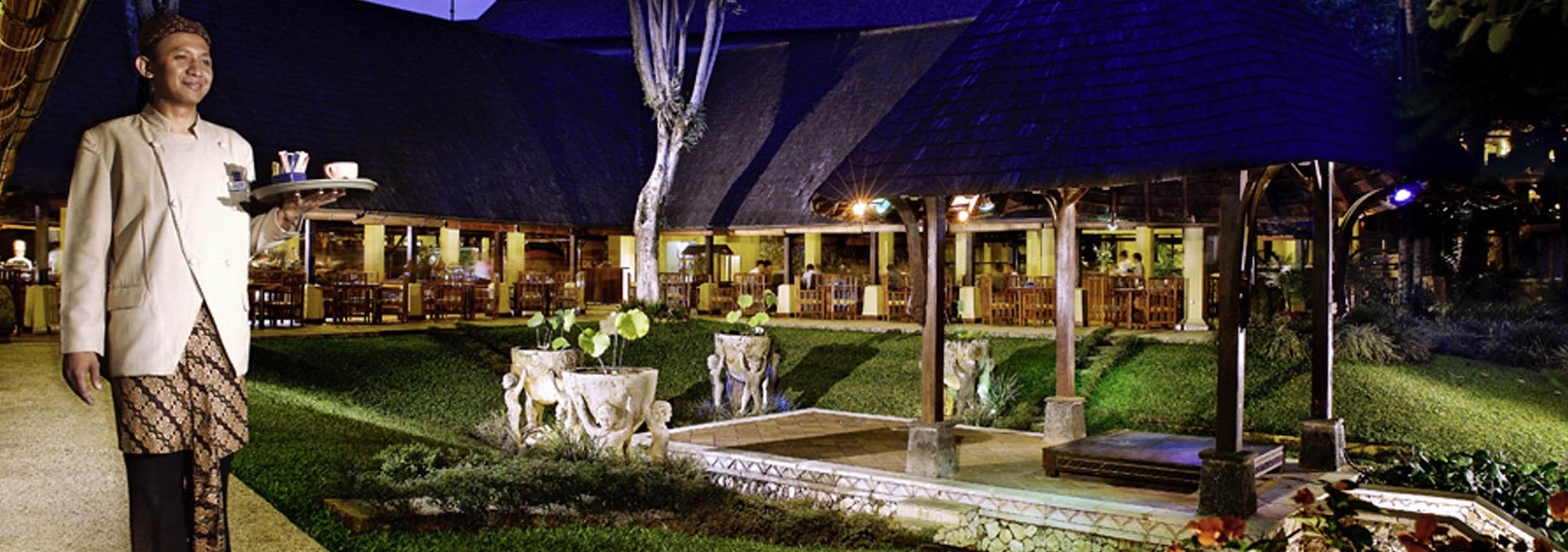 restaurant-novotel-bogor-java-balitravel