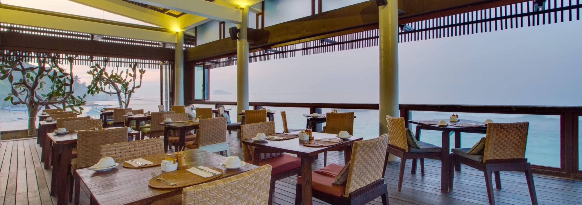 restaurant-rama-candidasa-balitravel