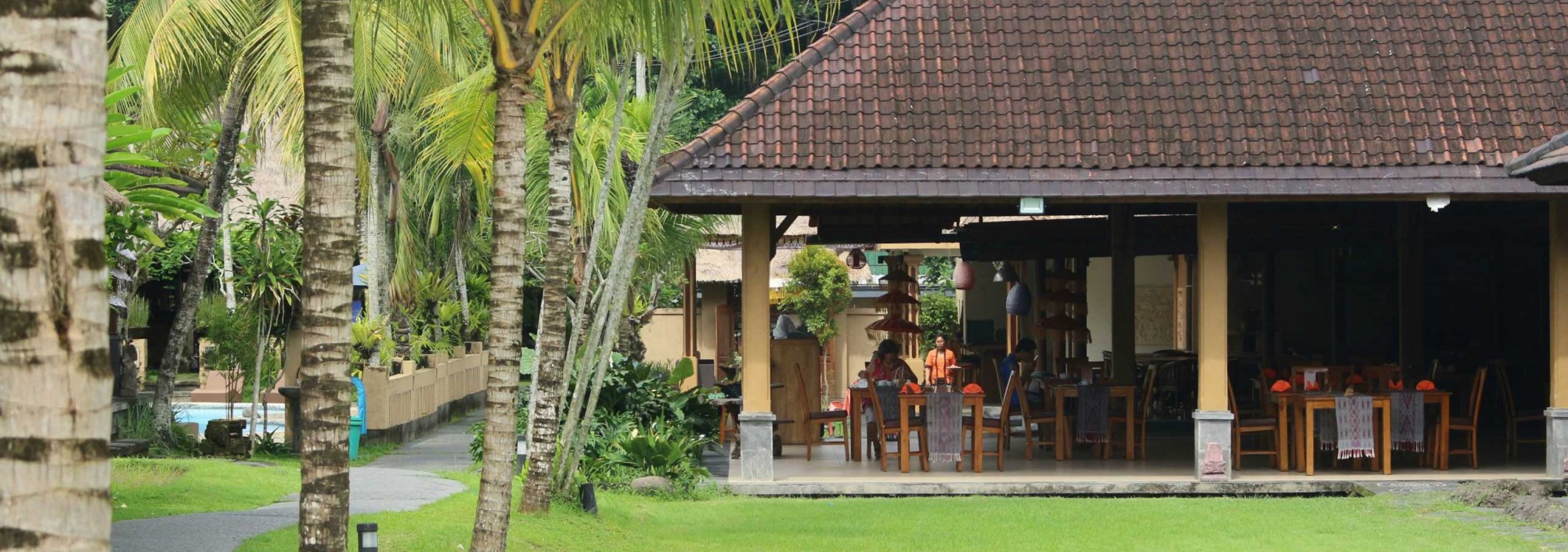 restaurant-saren-indah-ubud-balitravel