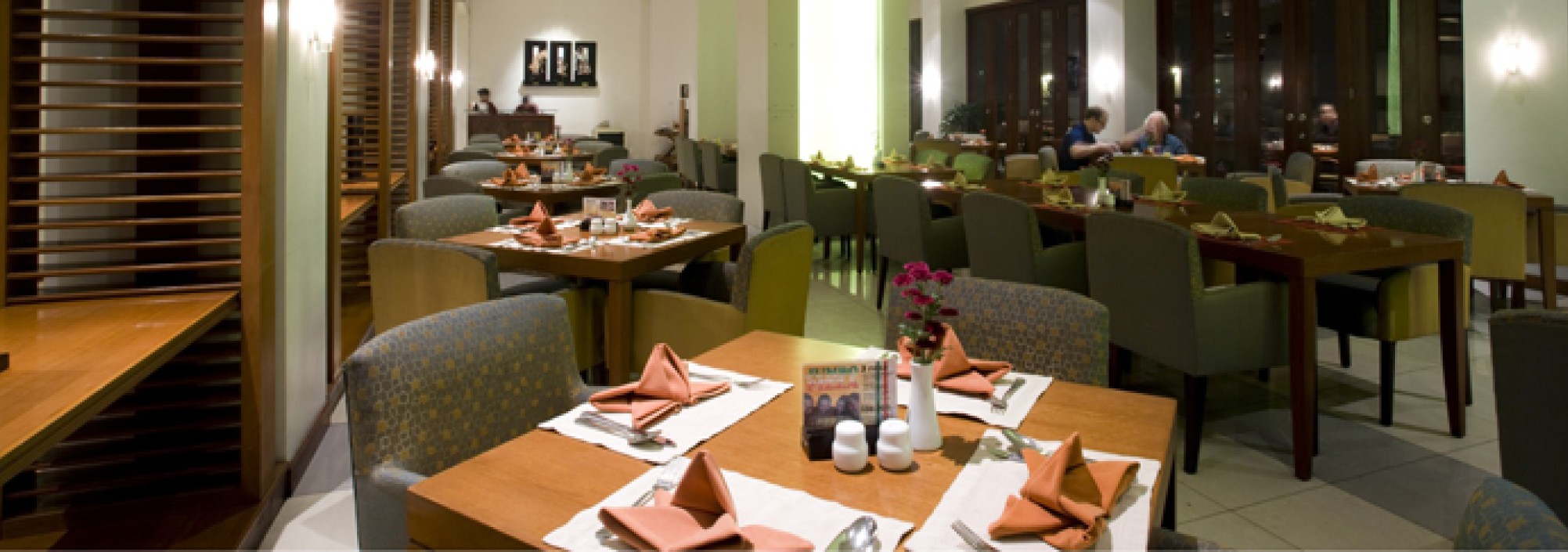 restaurant-surya-kediri-java-balitravel