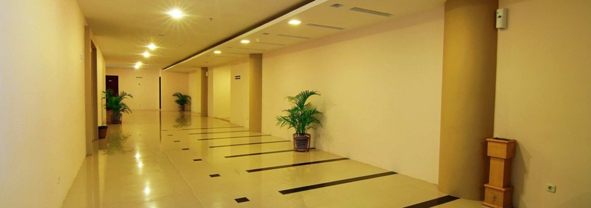 rocky-plaza-hotel-padang-sumatra-balitravel