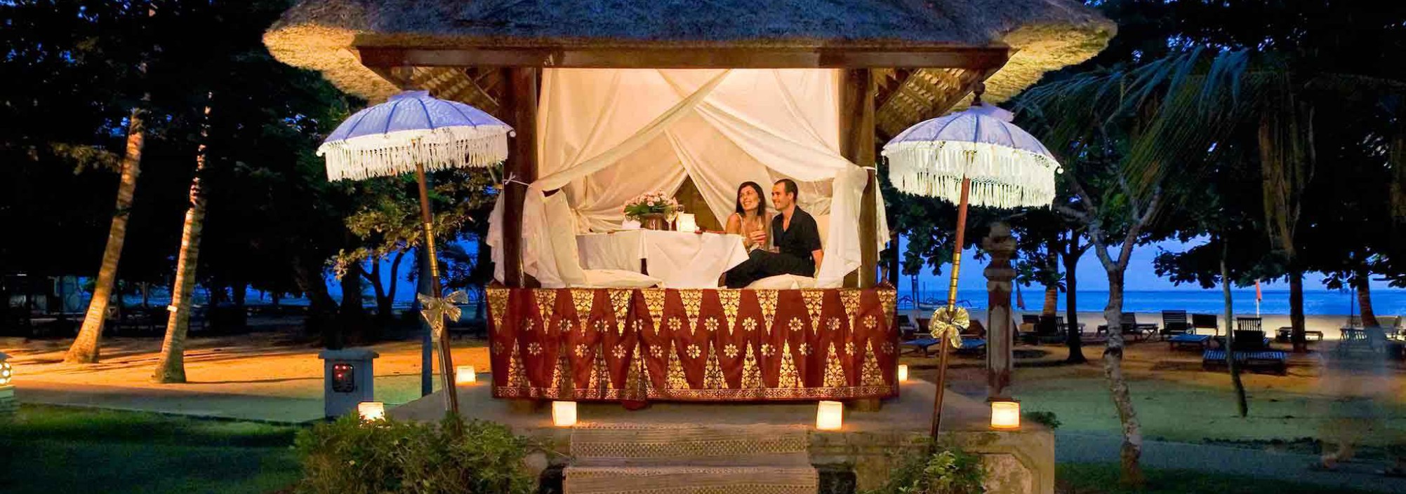 romantic-dining-mercure-sanur-balitravel