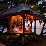 romantic-dining-puri-bagus-lovina-balitravel