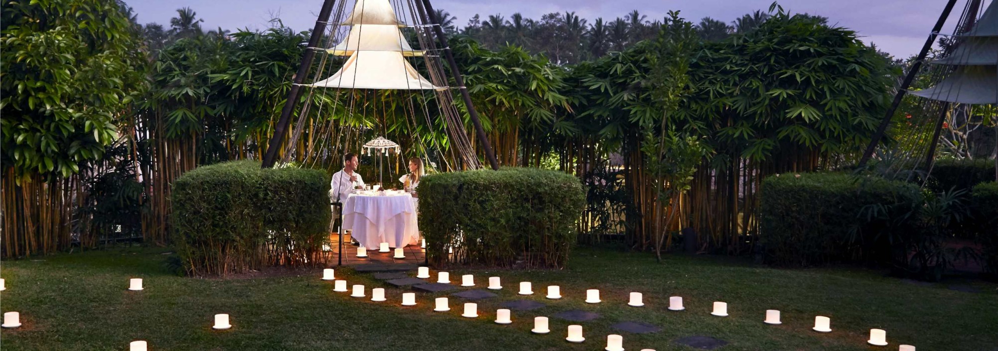 romantic-dinner-kamandalu-ubud-balitravel
