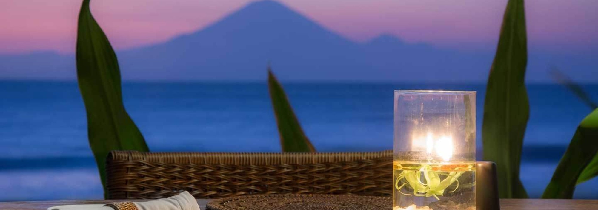 romantisch-diner-strand-jeeva-klui-resort-senggigi