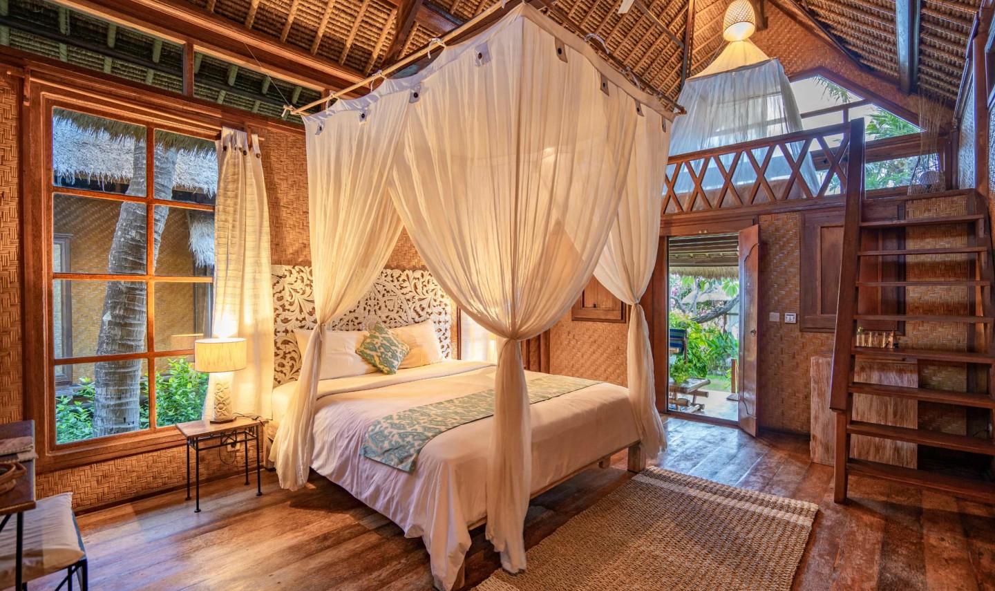 santai-bali-amed-garden-view-bungalow-balitravel