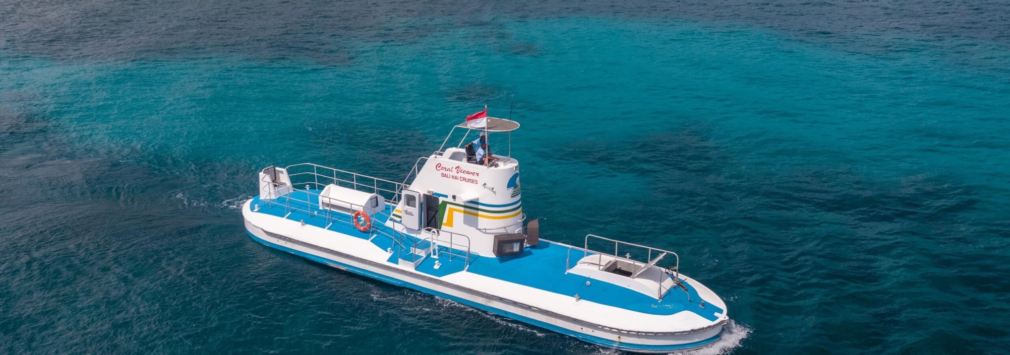 semi-duikboot-submarine-hai-tide-beach-resort