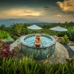 sitting-jacuzzi-munduk-mooding-plantation-balitravel