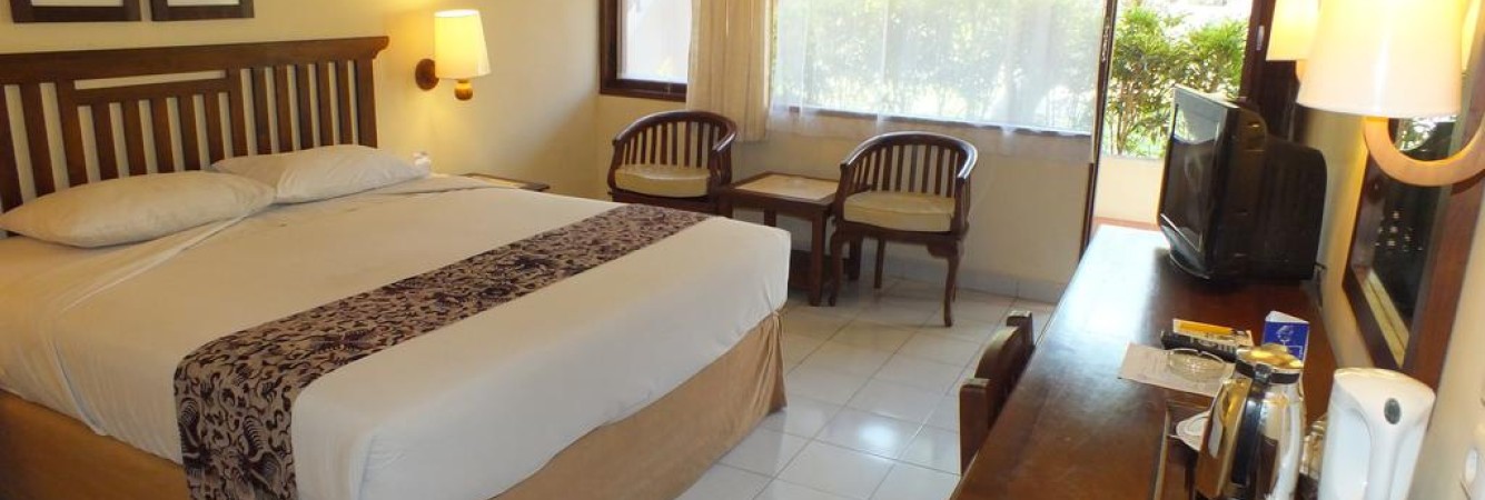 standard-double-room-besakih-beach-sanur
