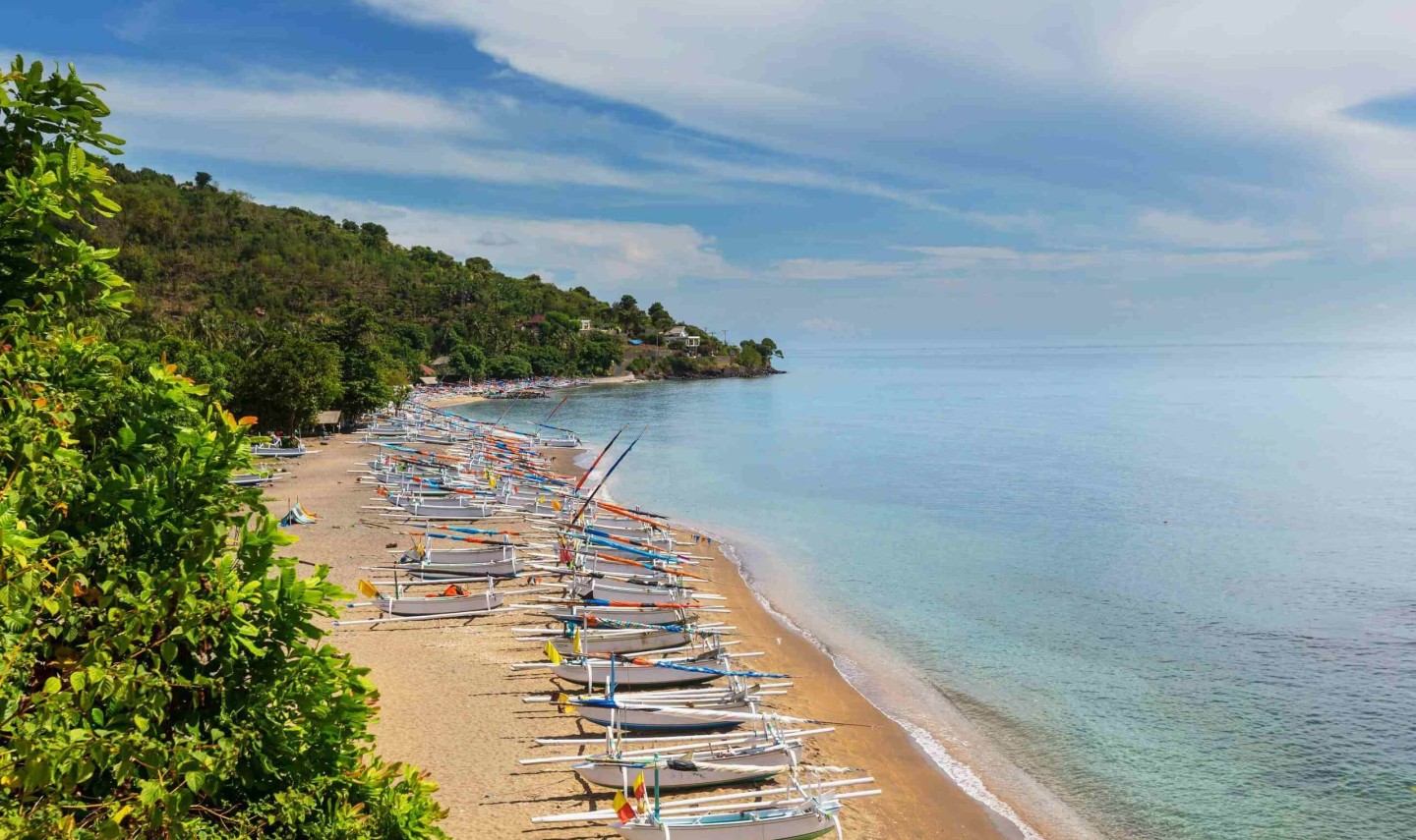 strand-amed-bali-travel