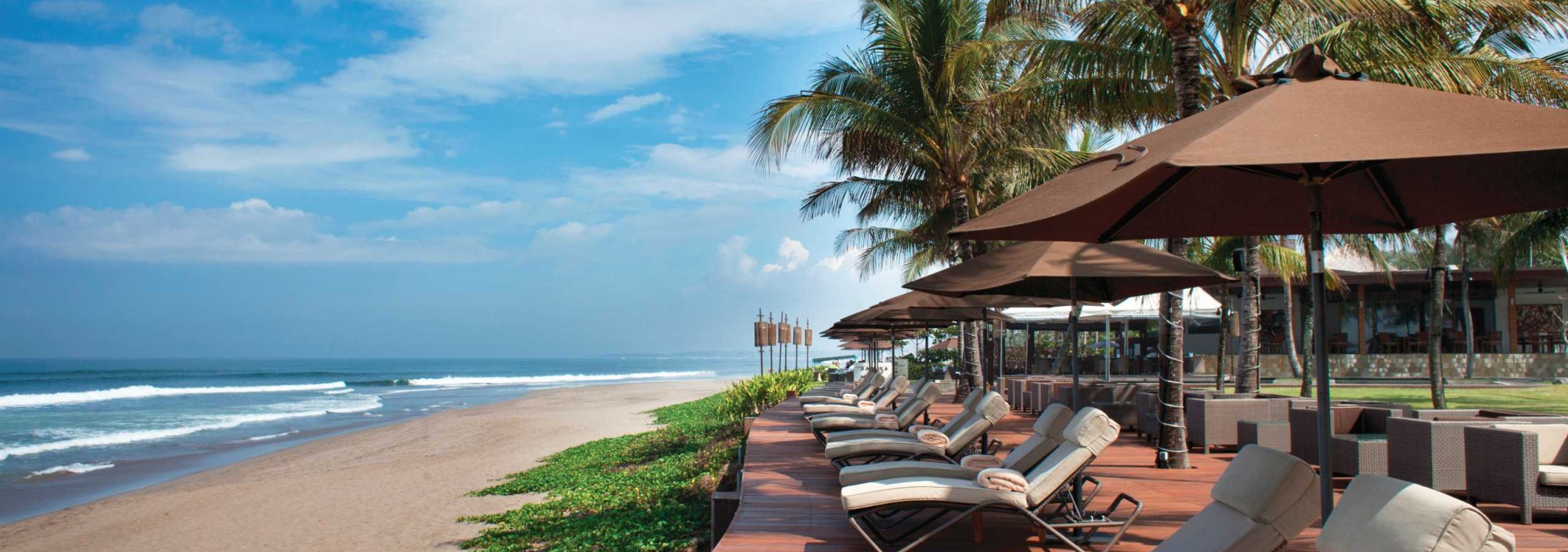 sundeck-the-samaya-seminyak-balitravel