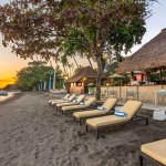 sunrise-beach-the-lovina-balitravel