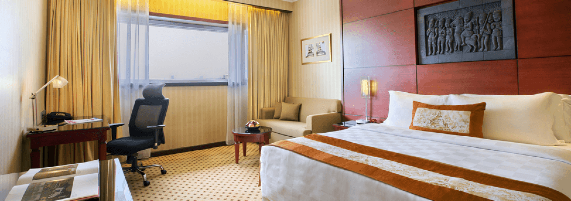 superior-room-hotel-borobudur-jakarta