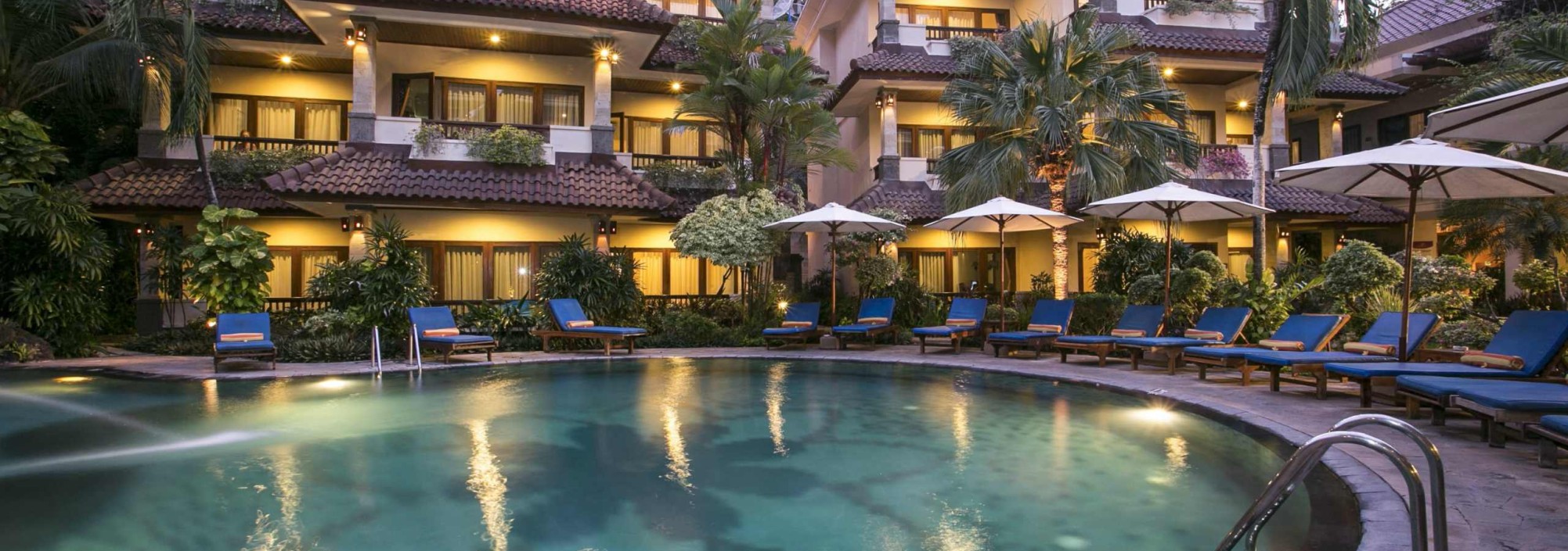 swimming-pool-parigata-resort-spa-balitravel