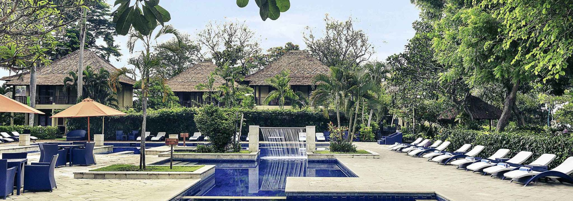 swimmingpool-mercure-sanur-balitravel