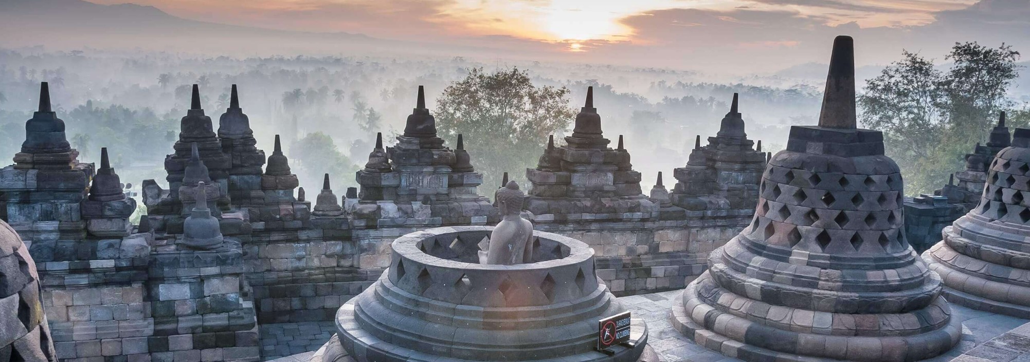 tempel-borobudur-java-balitravel