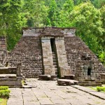 tempel-candi-sukuh-oost-java