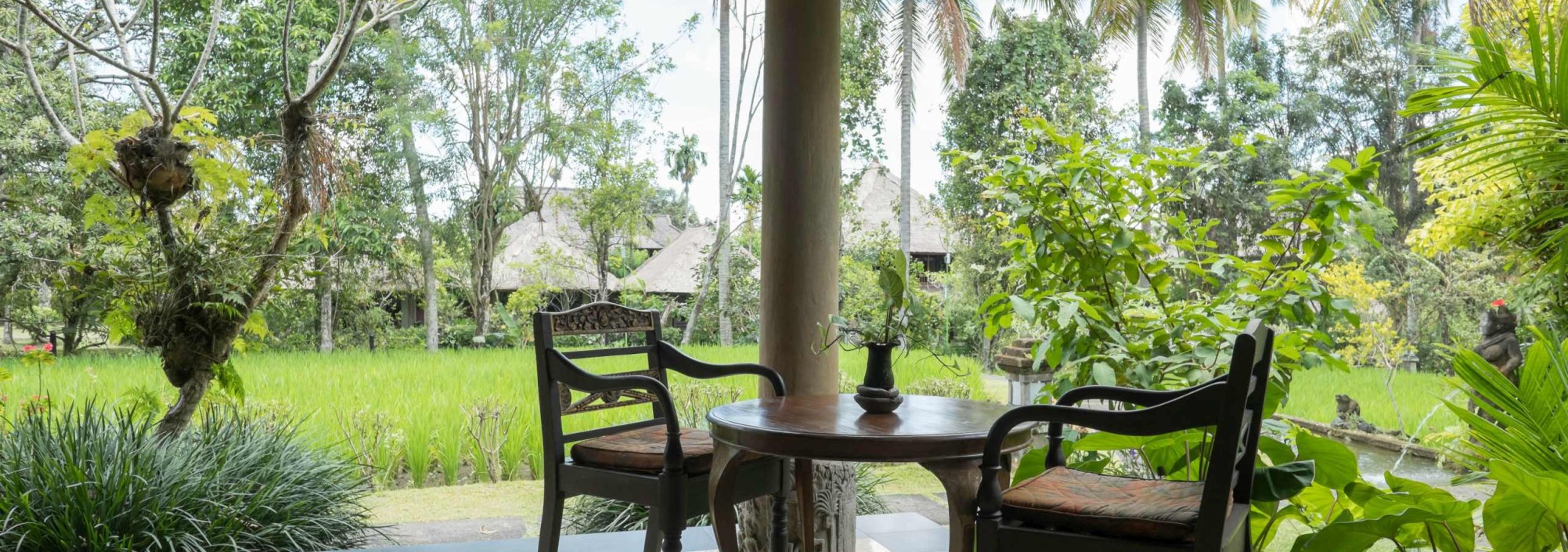 terras-tuin-deluxe-ananda-cottages-balitravel